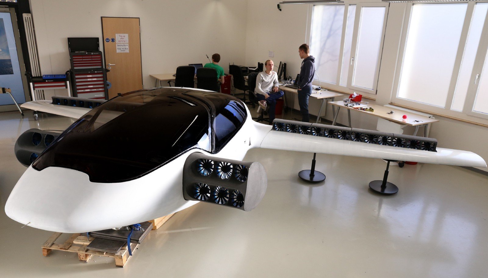 Future Transportation Taxi, All electric flying car Lilium